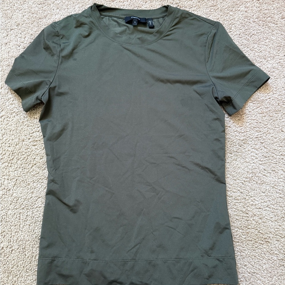 Theory Olive Short Sleeve Tee